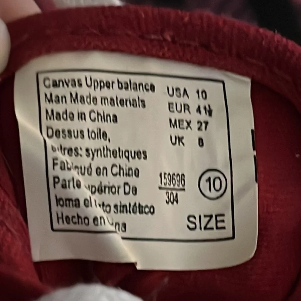 American Eagle Red Canvas Sneaker Lace Up Low Cut Shoe Womens‎ SZ 10